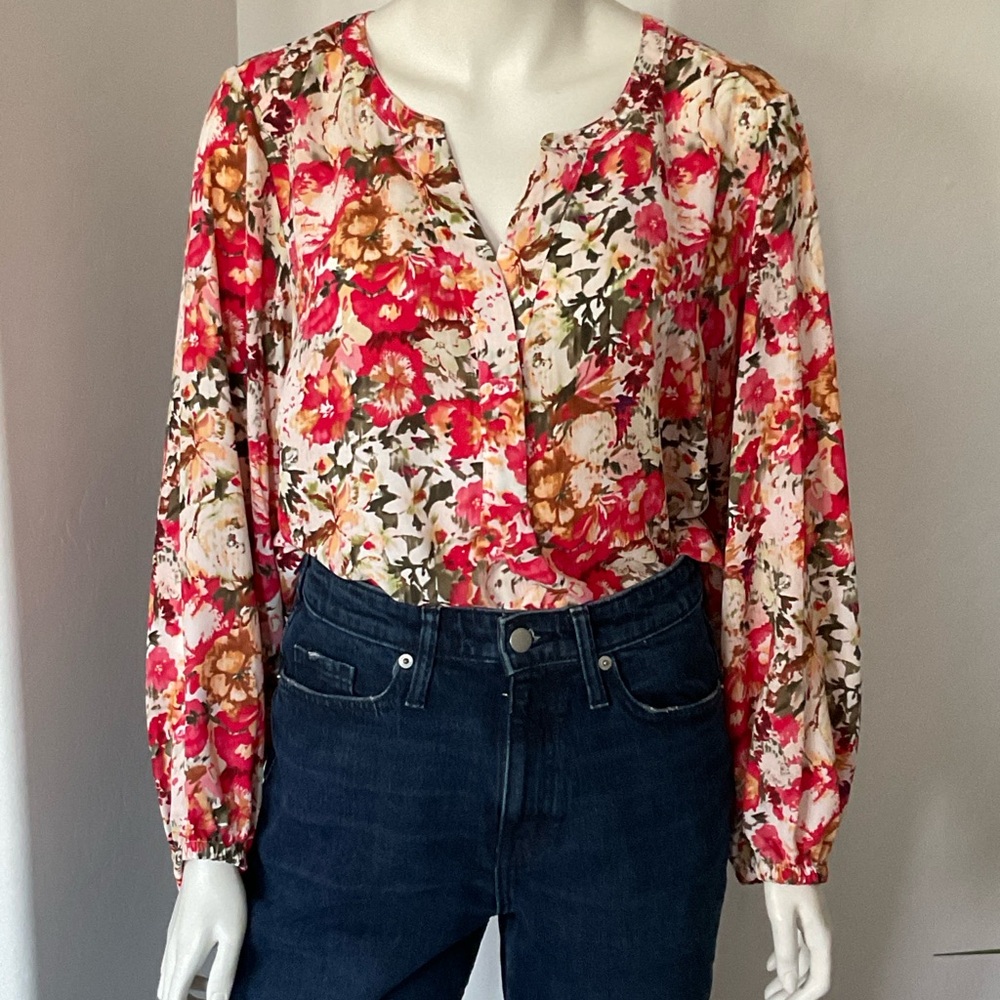 Tahari  Floral Red and Pink Blouse Elegant Top